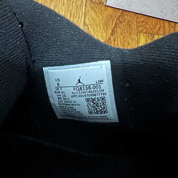 Air Jordan 4 Retro White Thunder - Picture 8 of 8